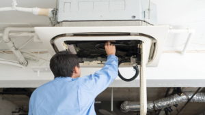 手前からエアコン内部チェック