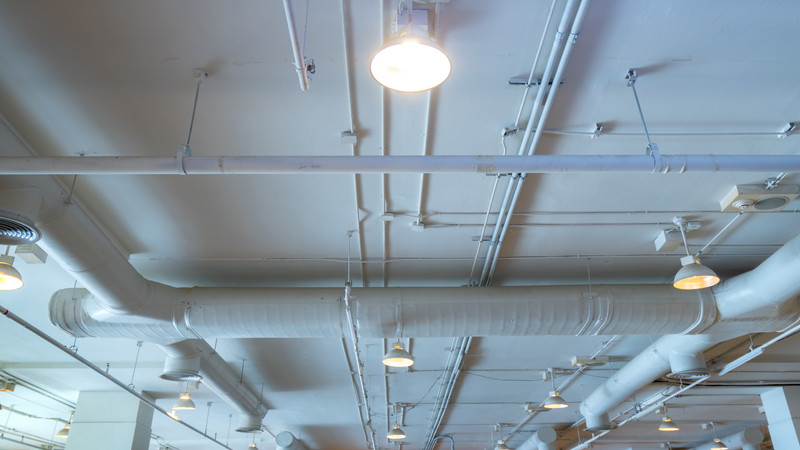 白天井配管とライト